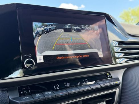Used 2026 Toyota Camry SE w/ Convenience Package FWD image 22