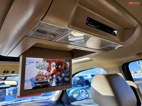 Used 2013 GMC Yukon XL Denali image 28