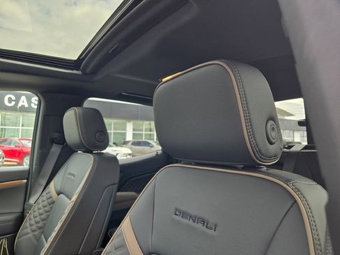 New 2026 GMC Canyon Denali AWD/4WD image 6