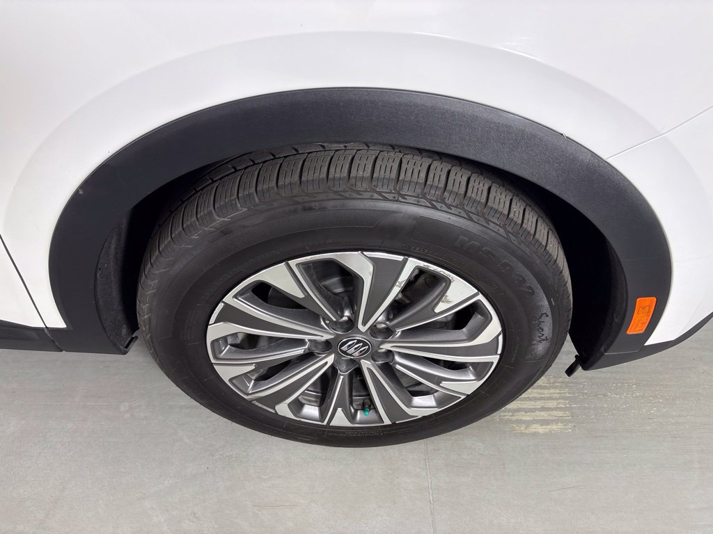Certified 2024 Buick Envision Preferred AWD/4WD image 12