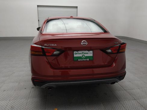 Used 2019 Nissan Altima 2.5 SR FWD image 6