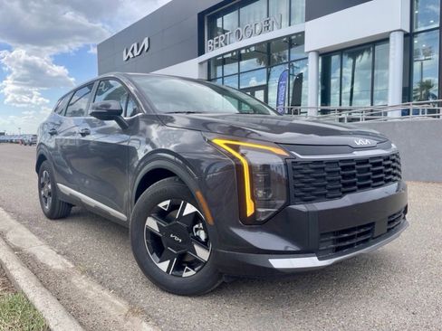 New 2026 Kia Sportage LX w/ LX Convenience Package FWD image 1