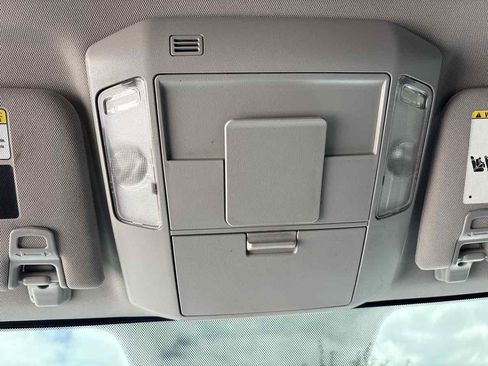 Used 2017 Toyota Tundra SR5 image 32