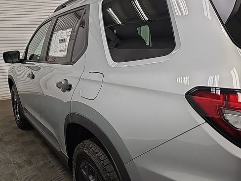 New 2026 Honda Pilot TrailSport image 6