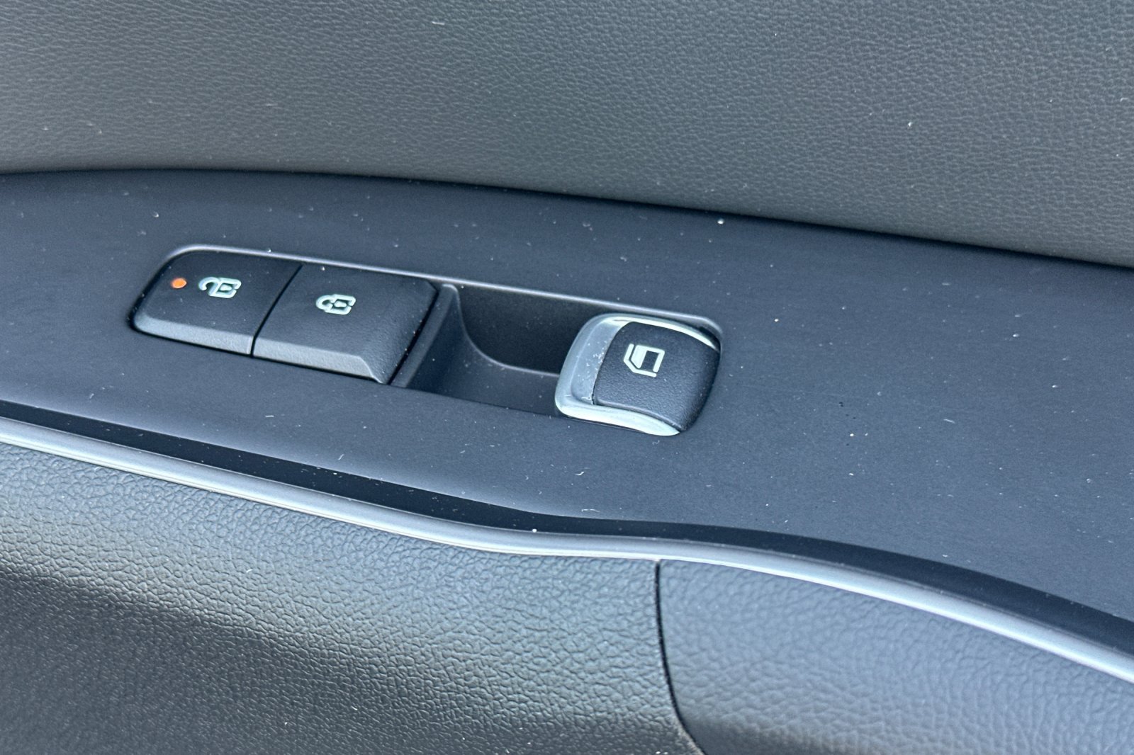 Certified 2026 Kia Sorento LX FWD image 22