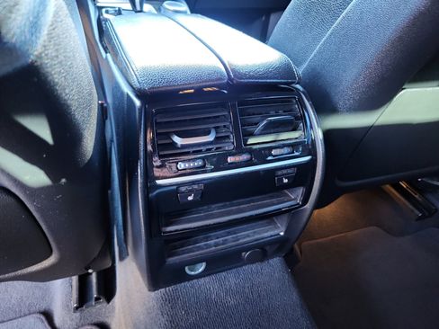 Used 2019 BMW 640i Gran Turismo xDrive w/ Premium Package image 32