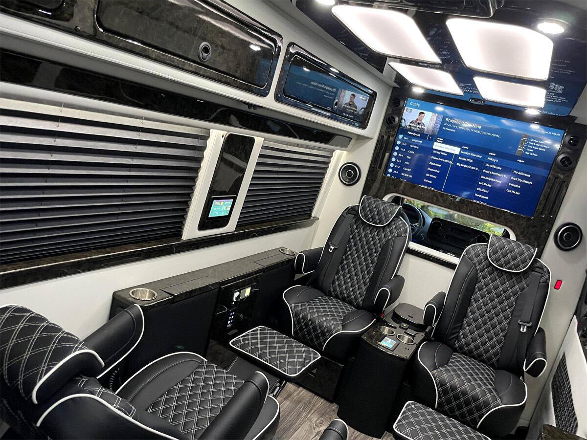 Used 2022 Mercedes-Benz Sprinter 3500 image 35