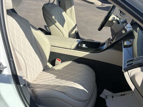 Used 2025 Mercedes-Benz S 580 4MATIC Sedan image 22