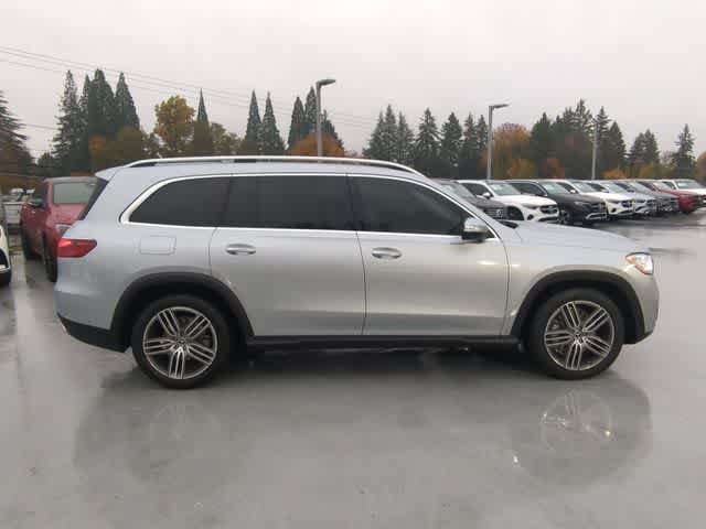 Used 2026 Mercedes-Benz GLS 450 4MATIC image 9