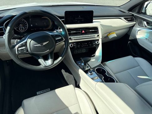 Used 2025 Genesis G70 2.5T RWD image 16