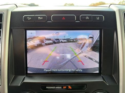 Used 2020 Ford F150 Lariat w/ Trailer Tow Package image 26