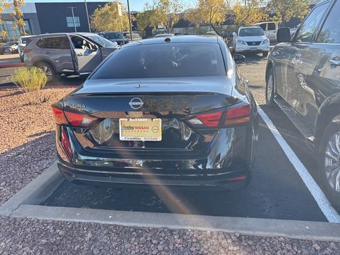 Used 2025 Nissan Altima 2.5 S image 6