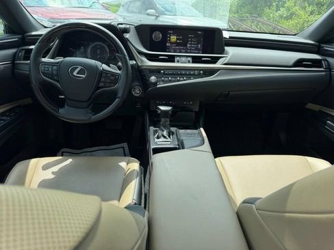 Used 2021 Lexus ES 350 w/ Premium Package FWD image 9