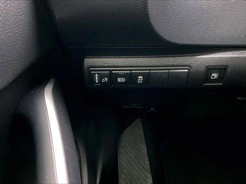 Used 2024 Toyota Corolla SE image 34