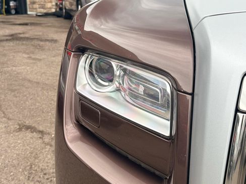 Used 2012 Rolls-Royce Ghost RWD image 14