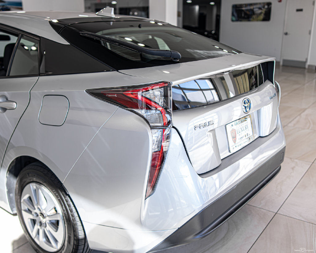 Used 2017 Toyota Prius Two FWD image 14
