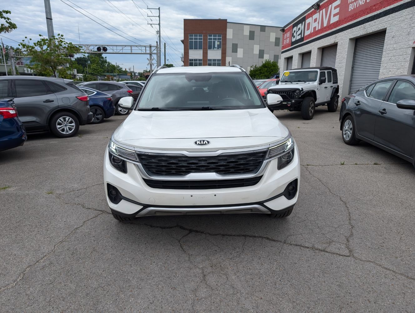 Used 2021 Kia Seltos S AWD/4WD image 4