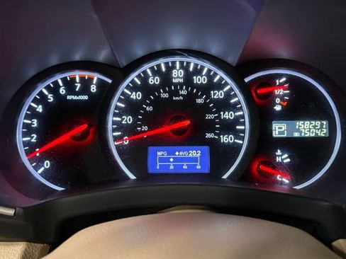 Used 2015 Nissan Quest SL image 24