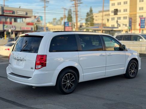 Used 2017 Dodge Grand Caravan GT image 15
