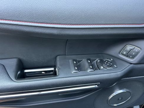 Used 2022 Ford Expedition Limited RWD image 13