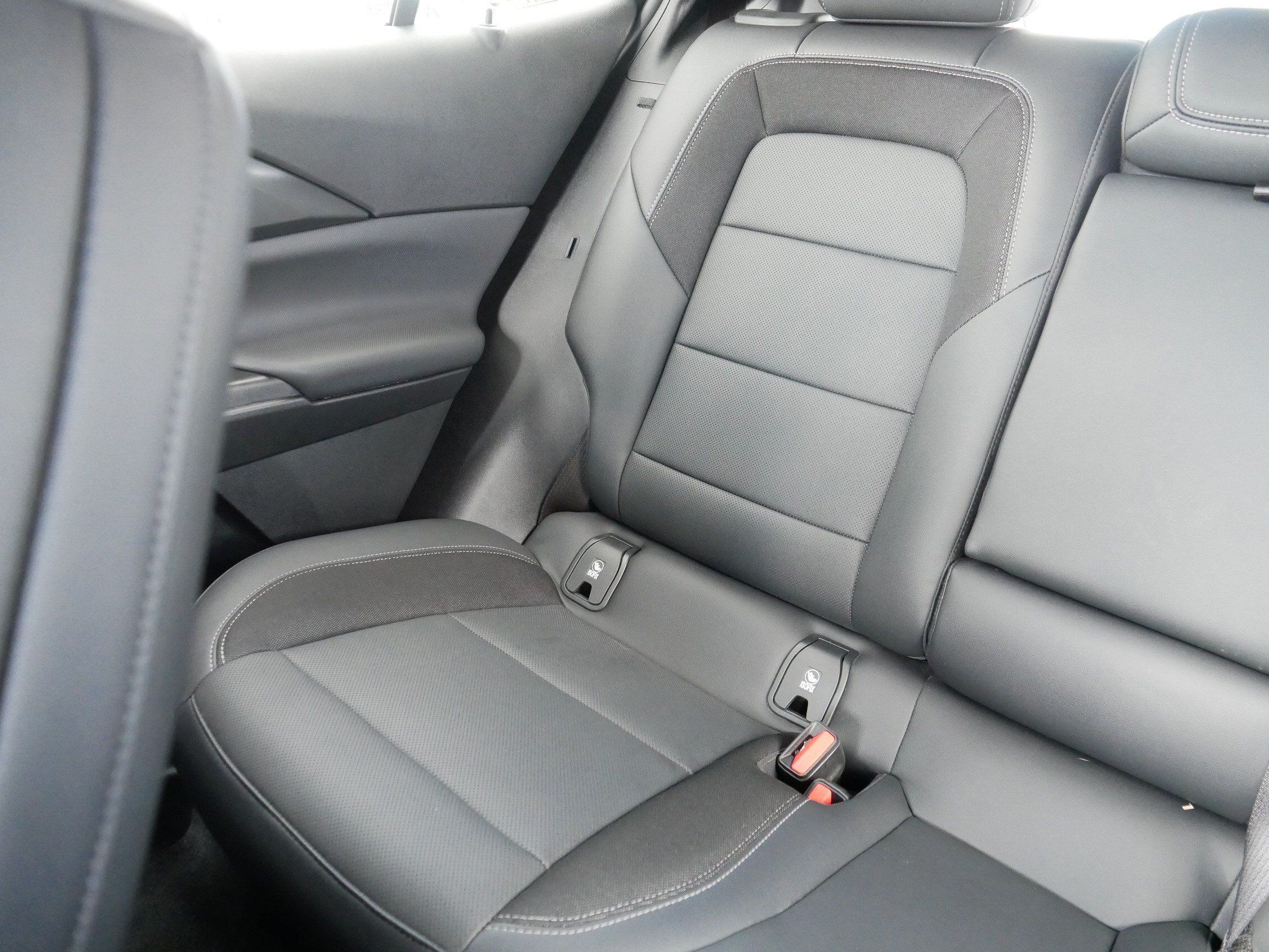 Used 2024 Chevrolet Equinox EV LT w/ LPO, All-Weather Mat Package FWD image 12