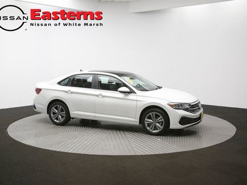 Used 2023 Volkswagen Jetta SE w/ Panoramic Sunroof Package image 80