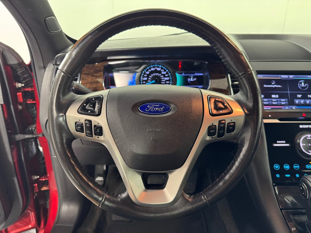 Used 2013 Ford Taurus Limited FWD image 10