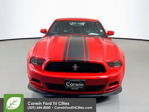 Used 2013 Ford Mustang Boss 302 w/ Boss 302 Accessory Pkg image 4