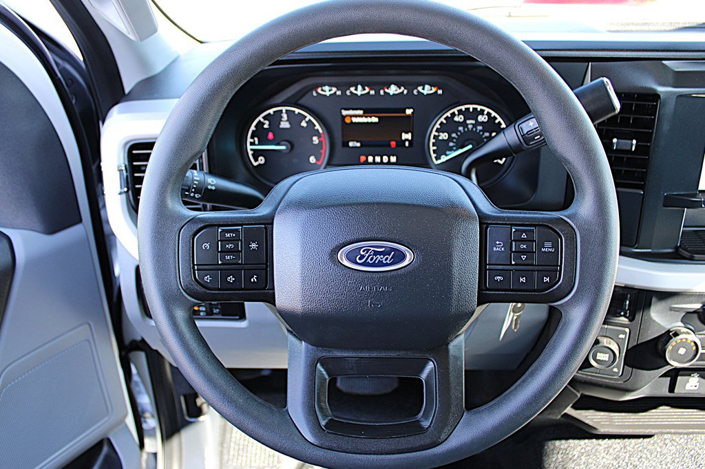 Used 2024 Ford F550 4x4 Regular Cab Super Duty image 22