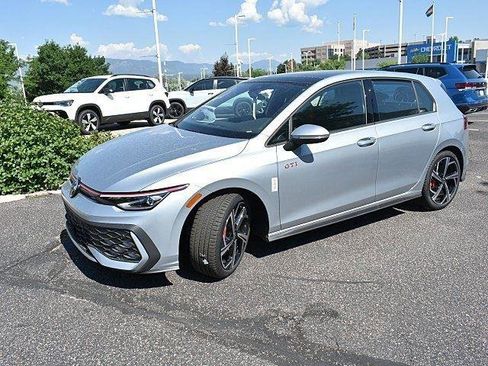 New 2025 Volkswagen Golf SE image 3