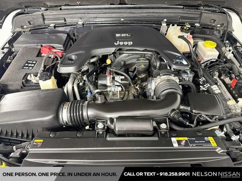 Used 2021 Jeep Wrangler Sport AWD/4WD image 27