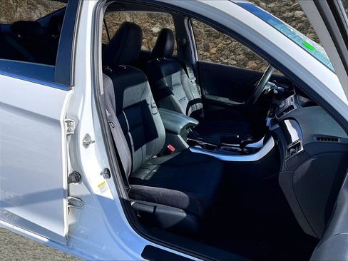 Used 2013 Honda Accord Sport image 6