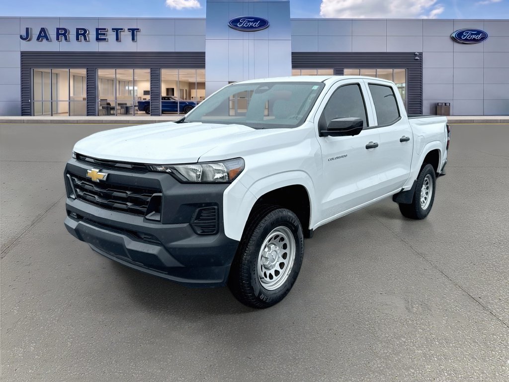 Used 2024 Chevrolet Colorado W/T w/ Technology Package RWD image 3