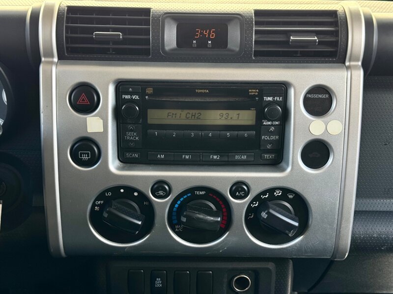 Used 2007 Toyota FJ Cruiser 4WD image 28