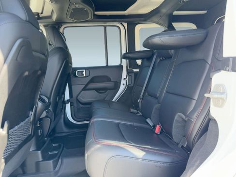 New 2025 Jeep Wrangler Unlimited Rubicon image 12