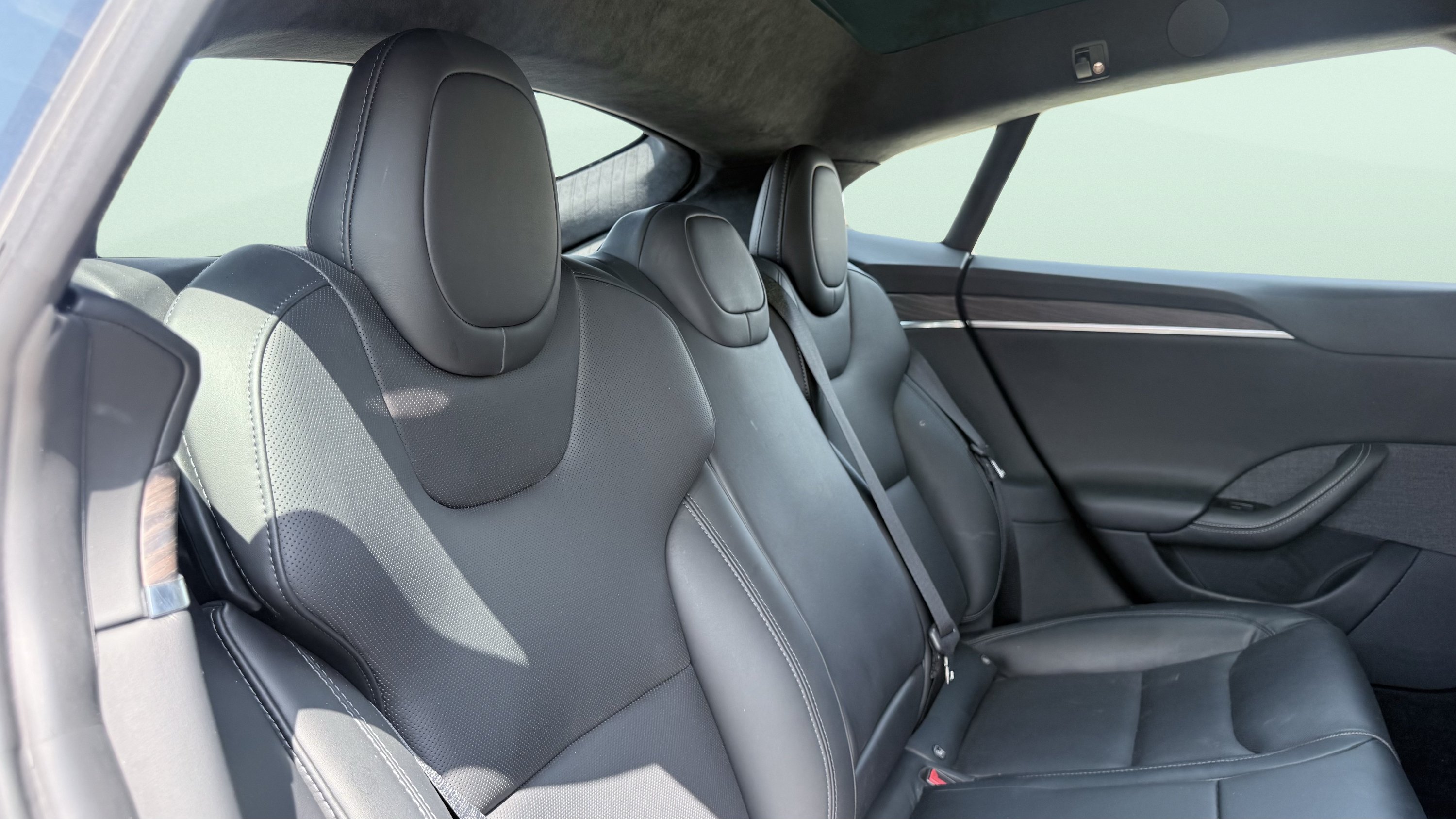 Used 2023 Tesla Model S AWD/4WD image 34