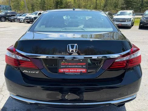 Used 2017 Honda Accord EX-L image 7