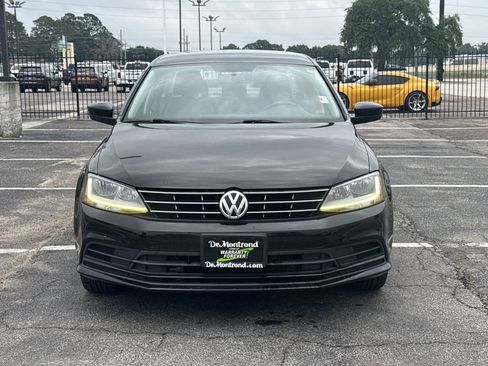 Used 2018 Volkswagen Jetta S FWD image 2