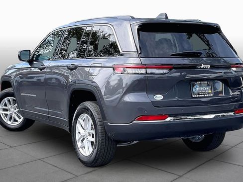 Used 2025 Jeep Grand Cherokee Laredo X w/ Luxury Tech Group I RWD image 12
