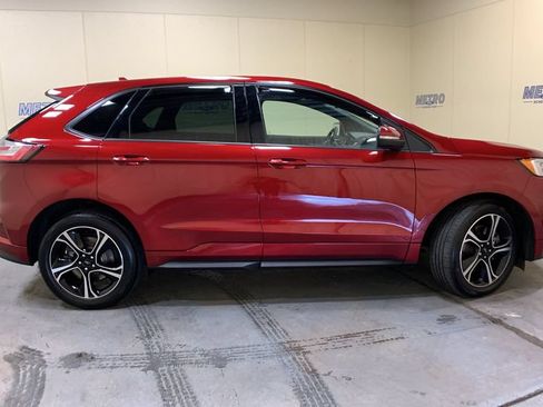 Certified 2019 Ford Edge ST w/ Convenience Package AWD/4WD image 2