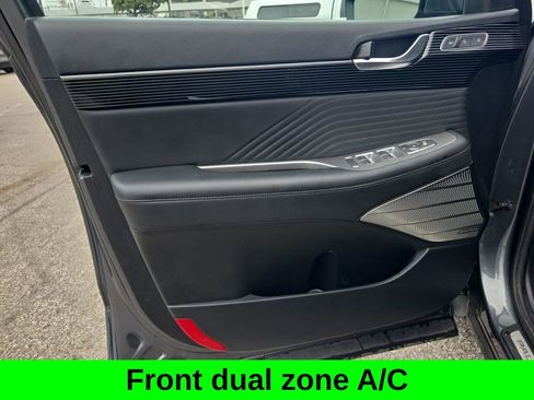 Used 2024 Hyundai Palisade Calligraphy image 12