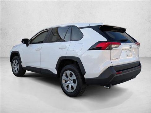 Used 2024 Toyota RAV4 LE image 8