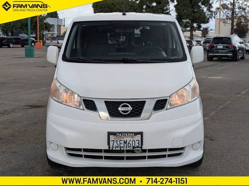 Used 2014 Nissan NV200 SV w/ Technology Package FWD image 3
