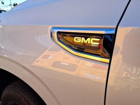 Certified 2024 GMC Yukon XL Denali image 14