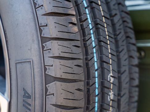 Used 2024 Jeep Wrangler Unlimited w/ Convenience Group image 16