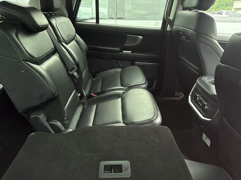 Used 2025 Ford Expedition Max Platinum AWD/4WD image 18