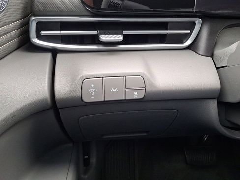 Used 2023 Hyundai Elantra SEL w/ Convenience Package image 27