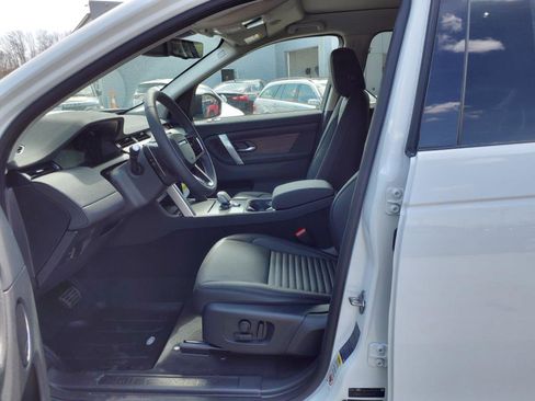 New 2025 Land Rover Discovery Sport S image 10