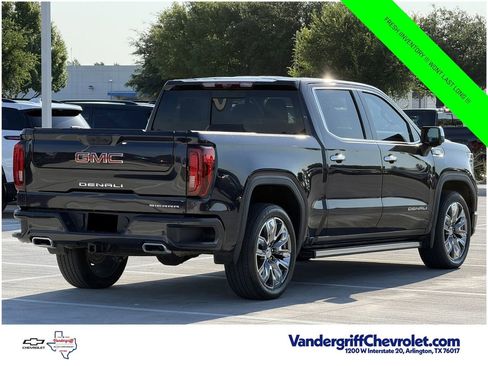 Certified 2023 GMC Sierra 1500 Denali w/ Denali Reserve Package AWD/4WD image 4