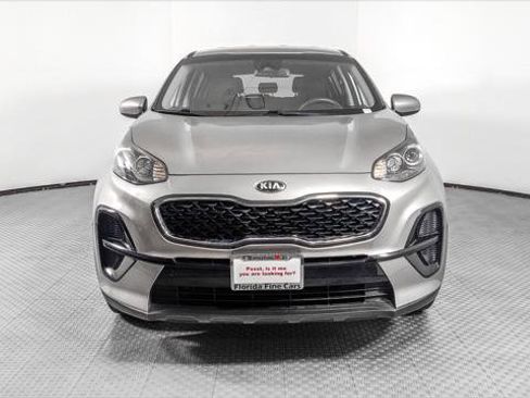 Used 2022 Kia Sportage LX image 12